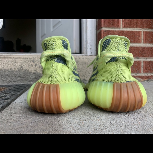Yeezy 350 semi frozen size 10 - Picture 4 of 9